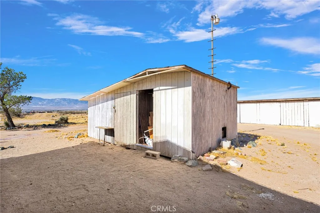 main property photo 41