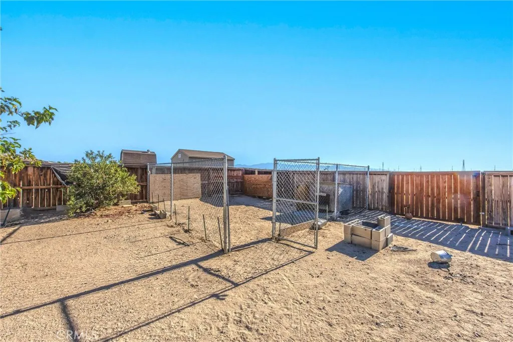 main property photo 37