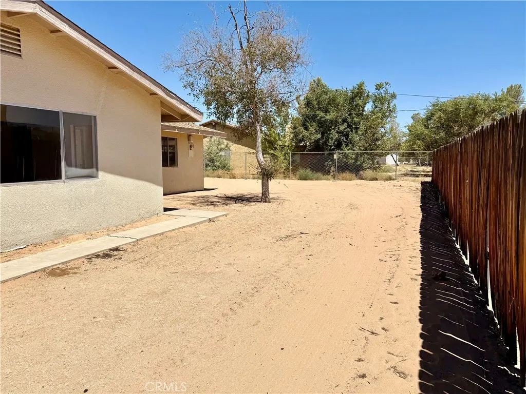 main property photo 27