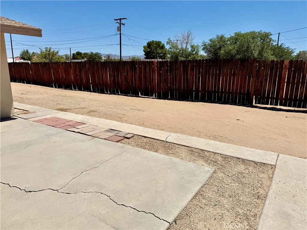 main property photo 28