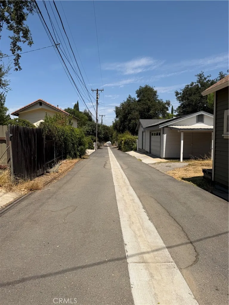 main property photo 36