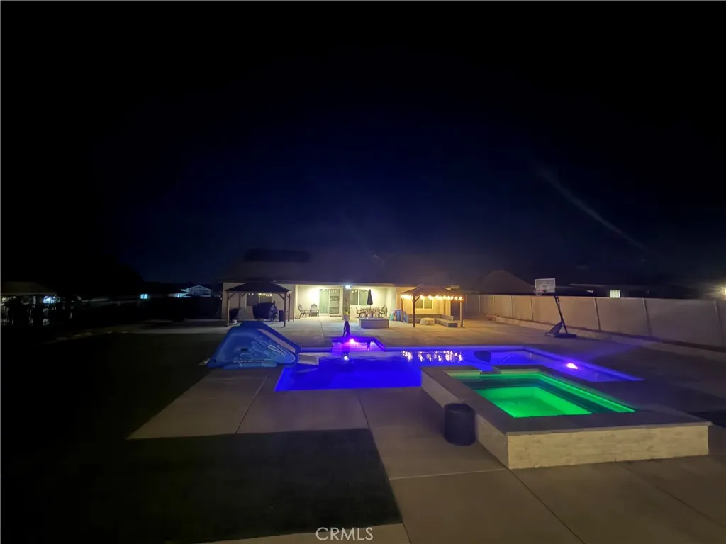 main property photo 14