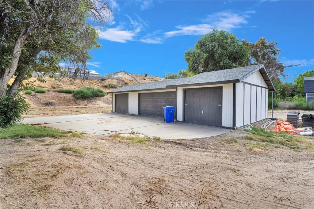 main property photo 60