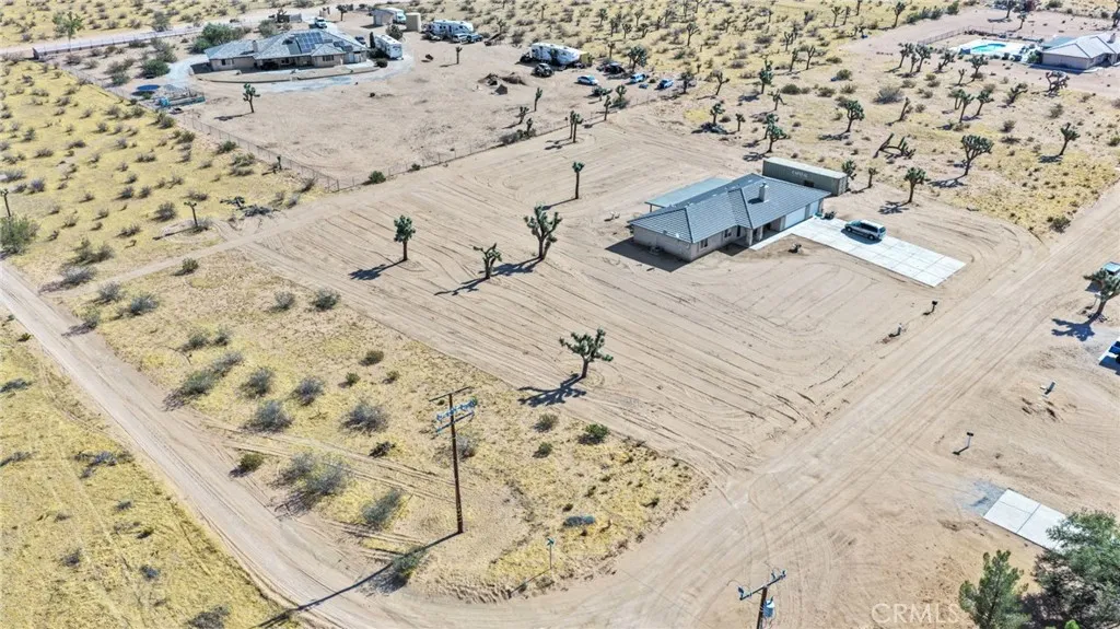 main property photo 37