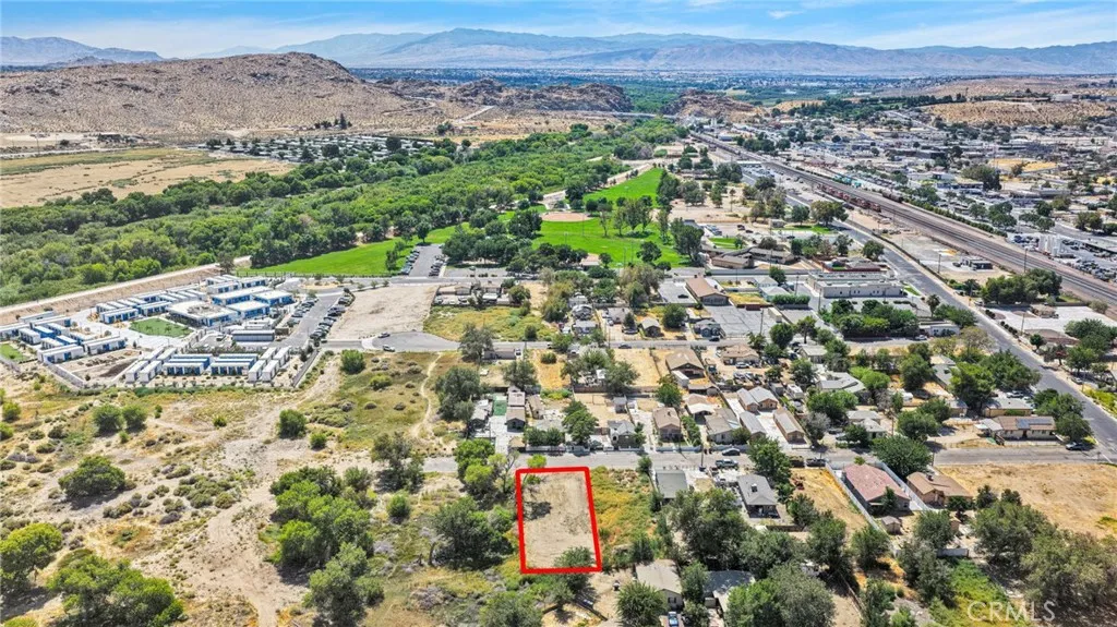 main property photo 7