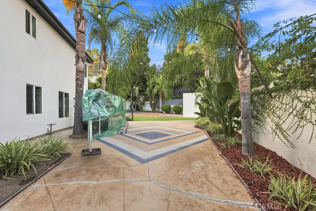 main property photo 60