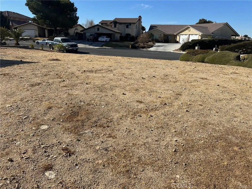 main property photo 6
