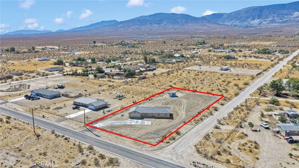 main property photo 40