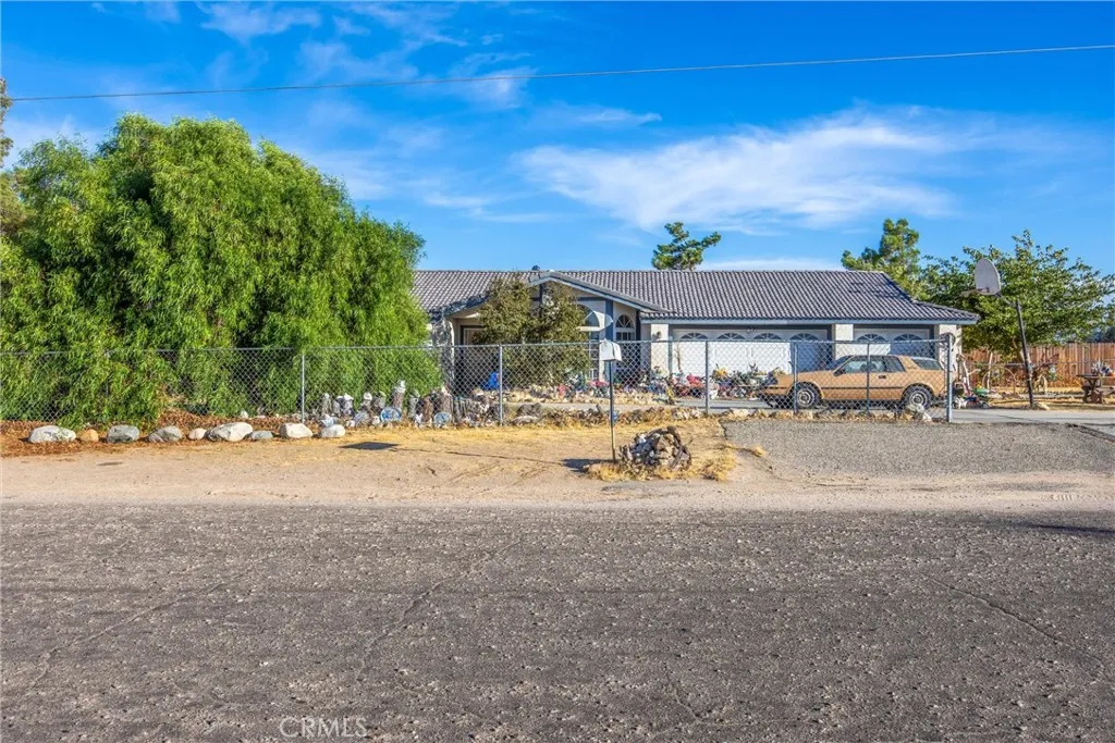 main property photo 4