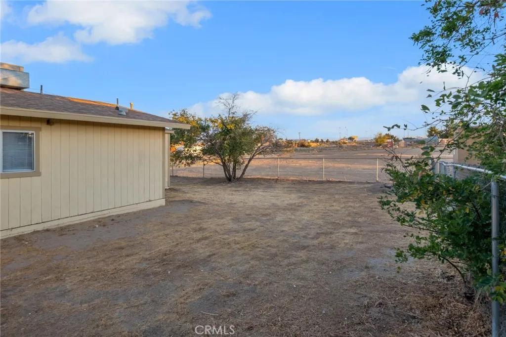 main property photo 23