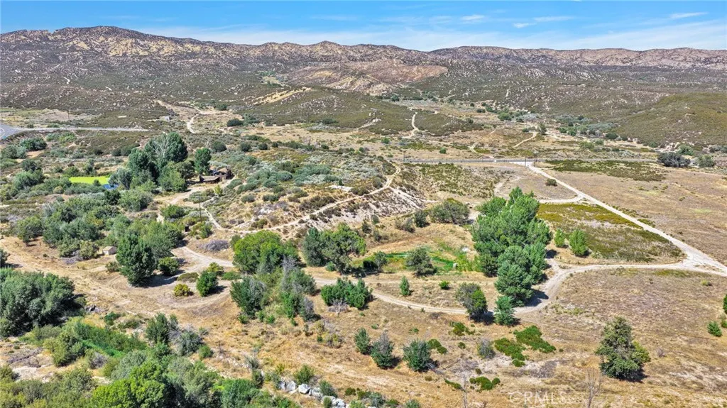 main property photo 25