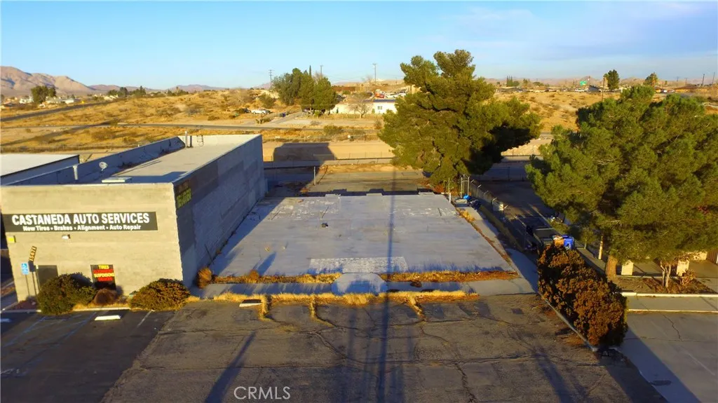 main property photo 17