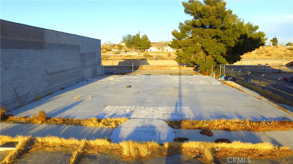 main property photo 9