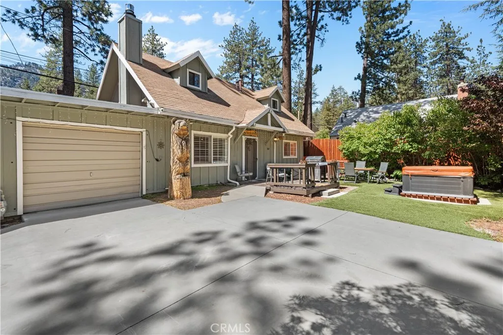 main property photo 30