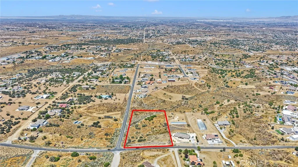 main property photo 13