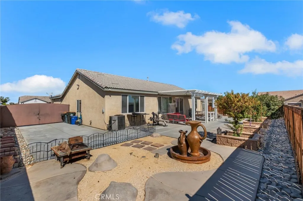main property photo 30