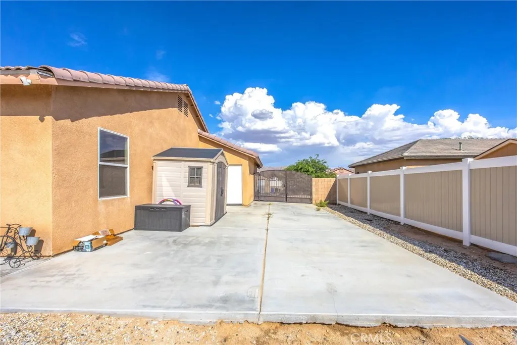 main property photo 18