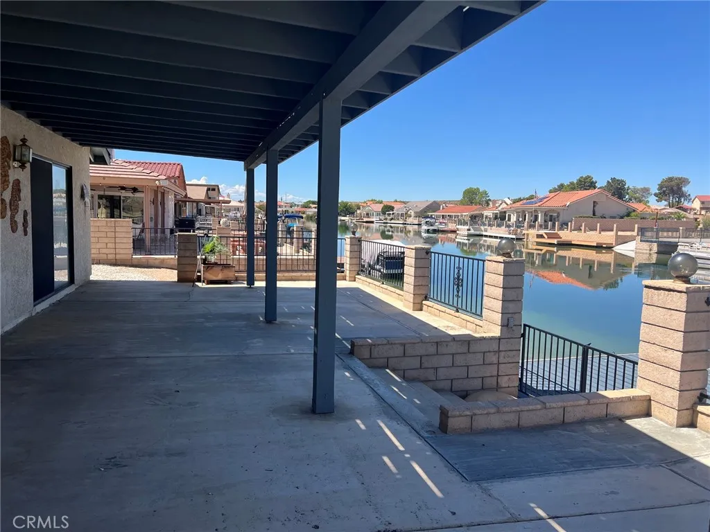 main property photo 11