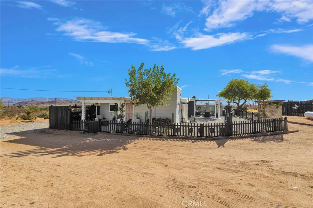 main property photo 35