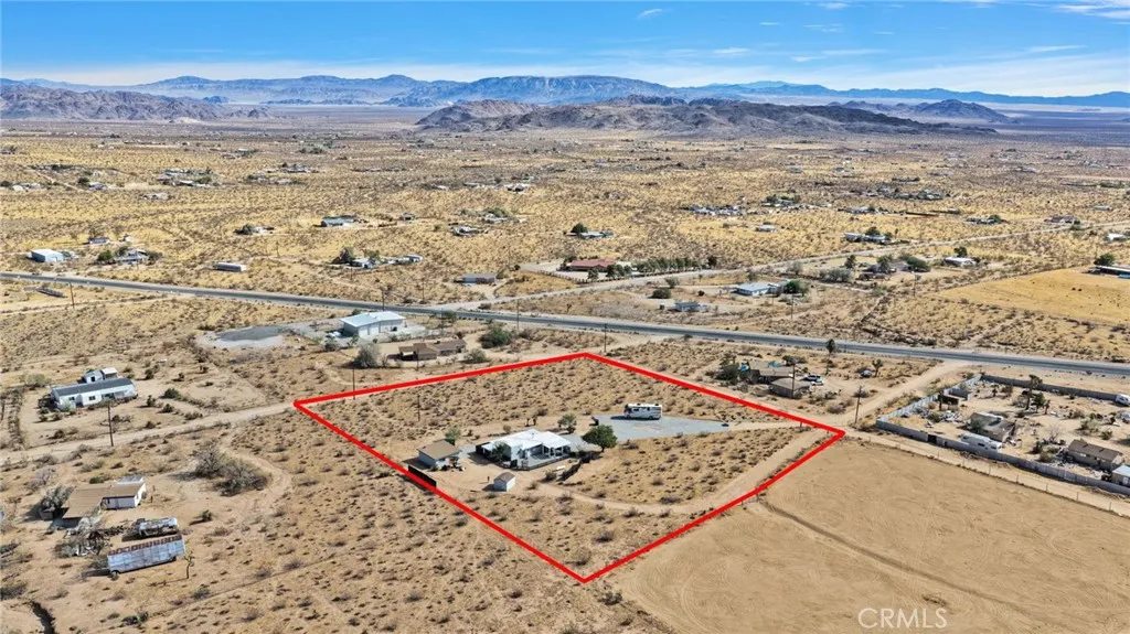 main property photo 40