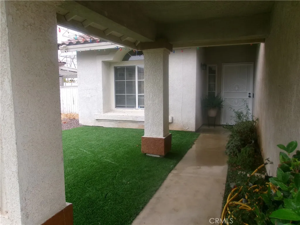 main property photo 11