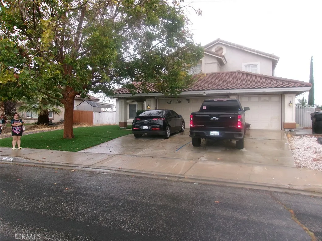 main property photo 4