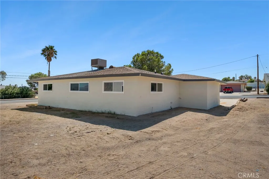 main property photo 16