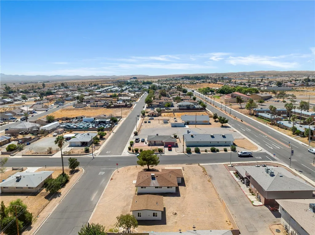 main property photo 8