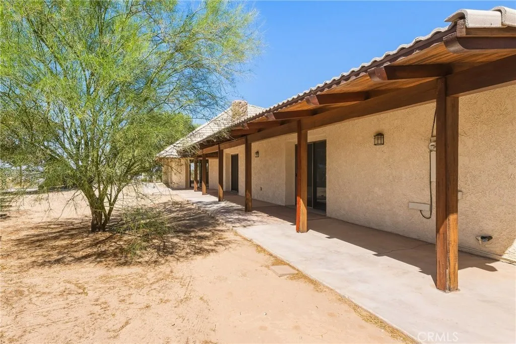 main property photo 50