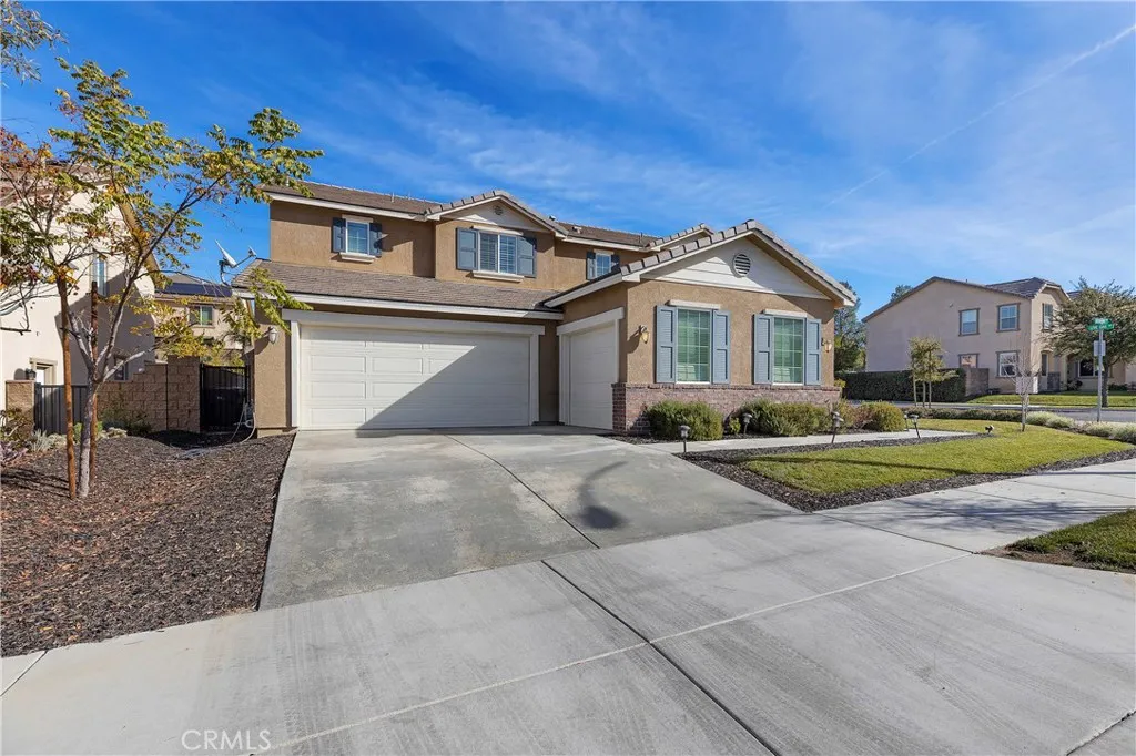 main property photo 3