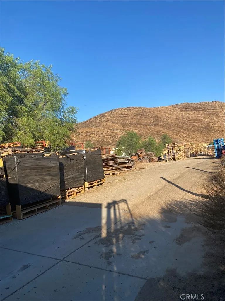 main property photo 14