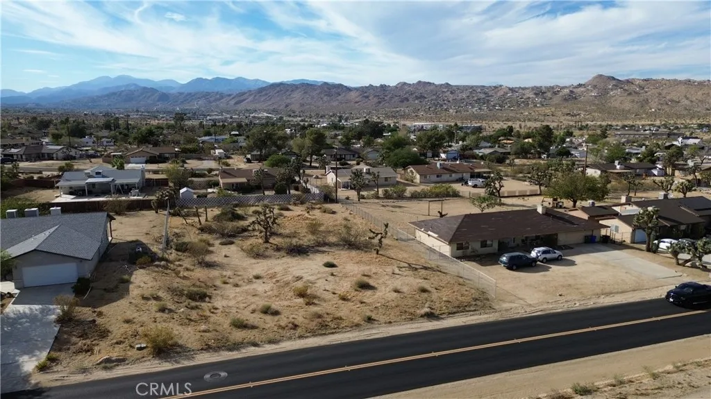 main property photo 13