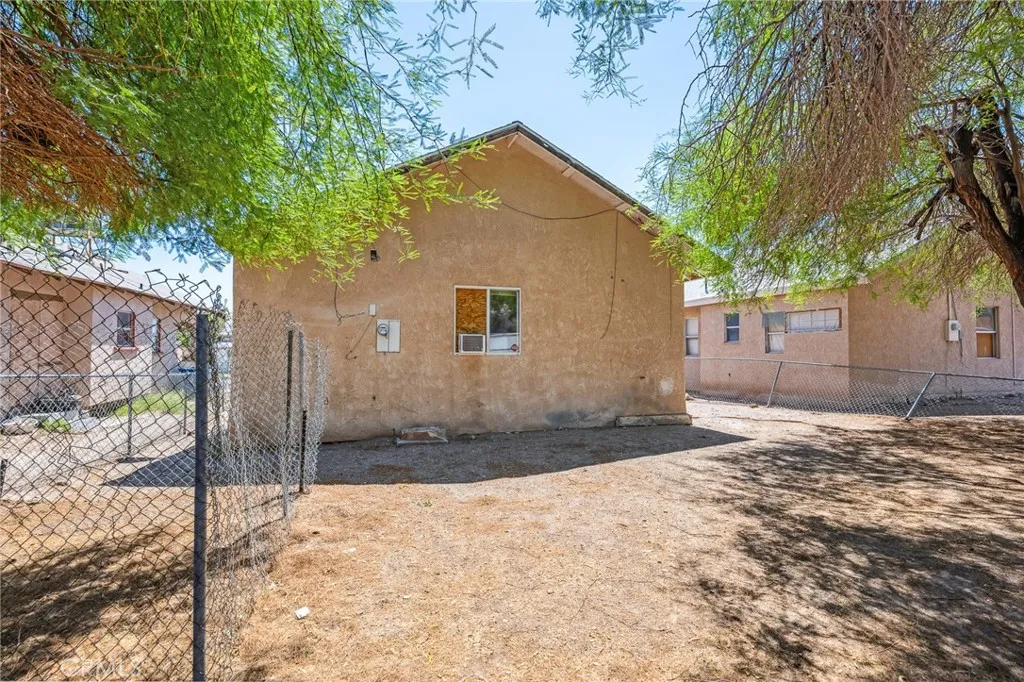 main property photo 23