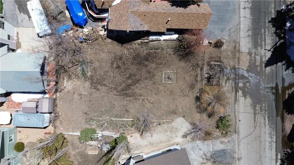 main property photo 23