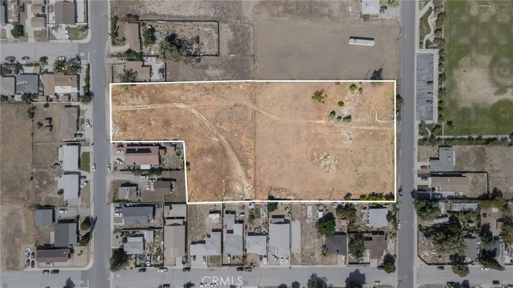 main property photo 10