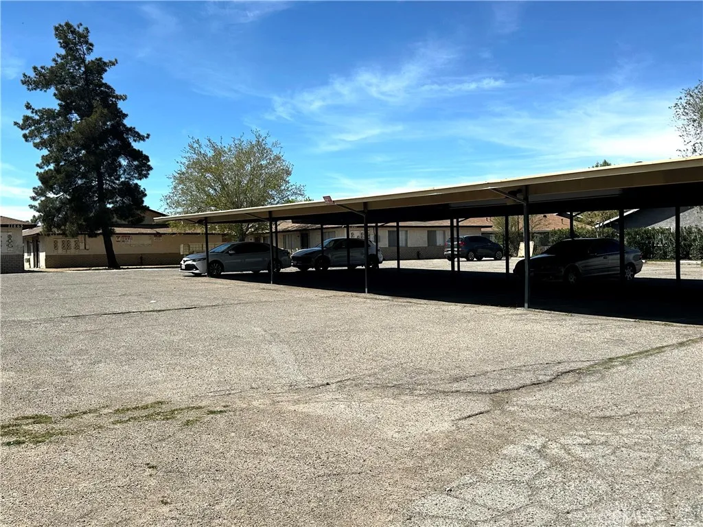 main property photo 16