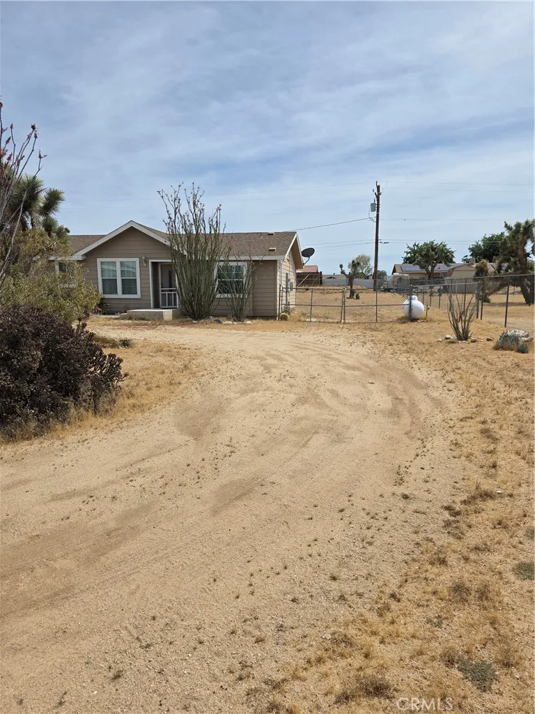 main property photo 4