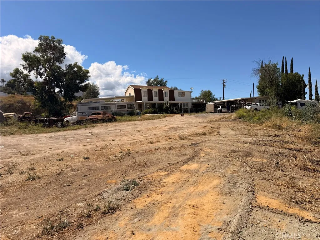 main property photo 22