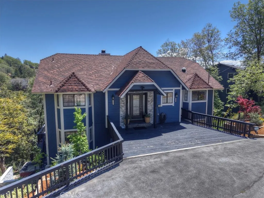 main property photo 27