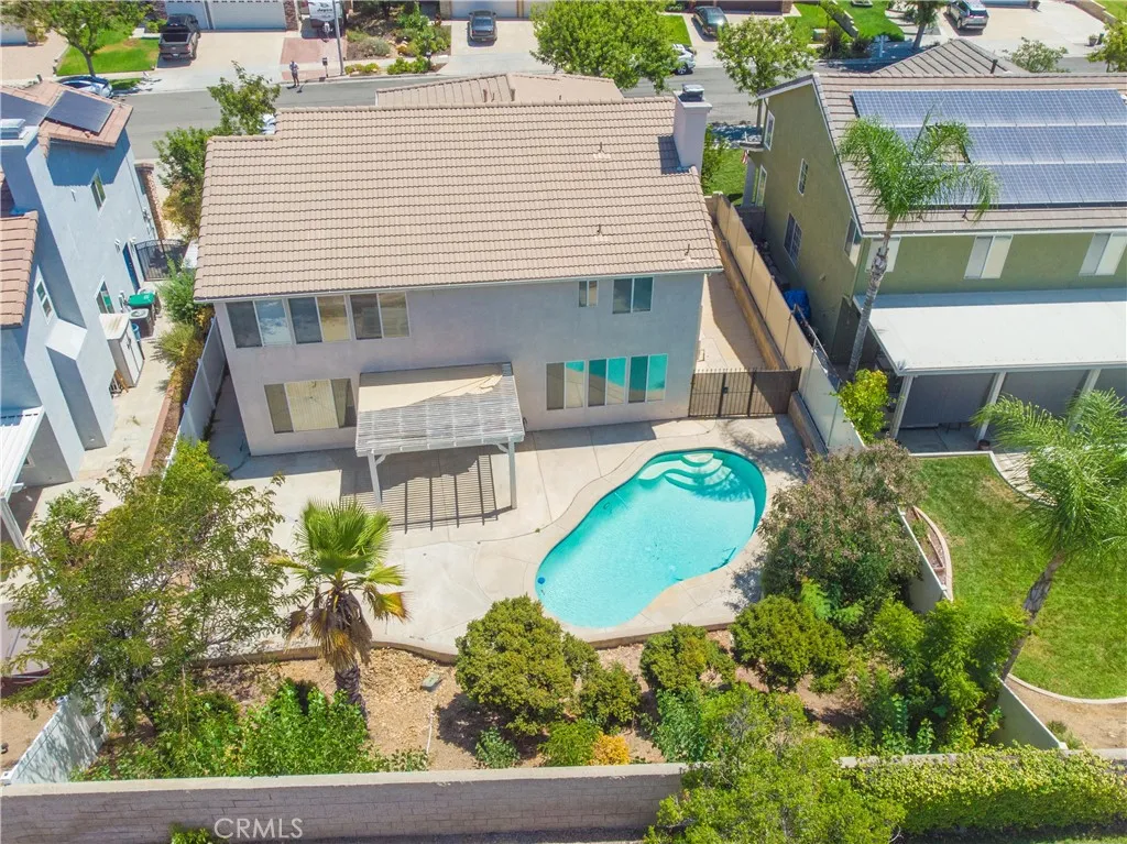 main property photo 40