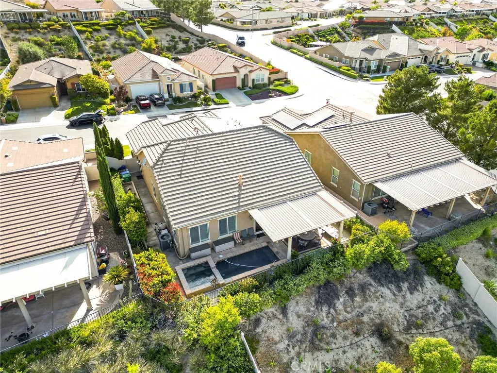 main property photo 41