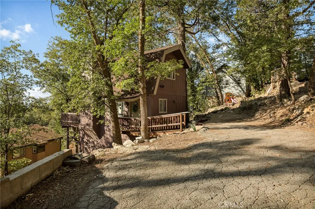 main property photo 26