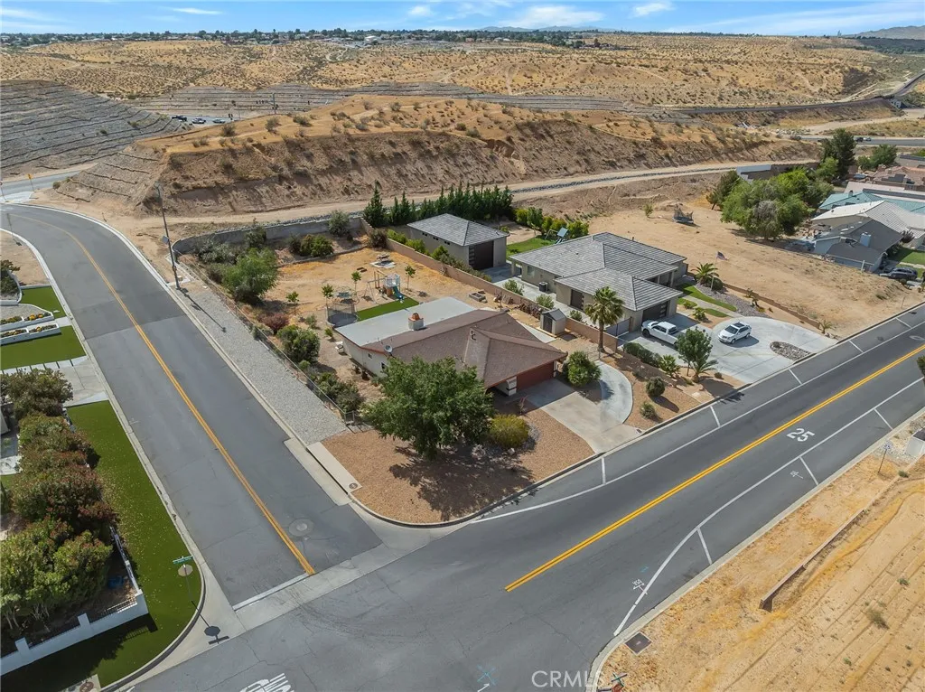 main property photo 27