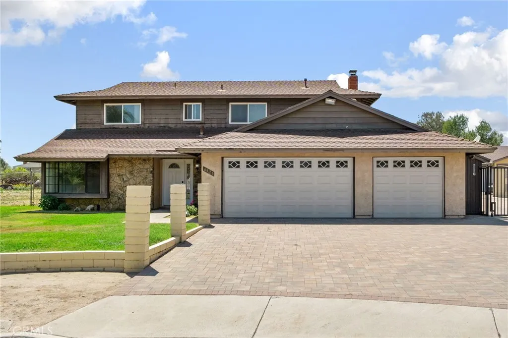 main property photo 0