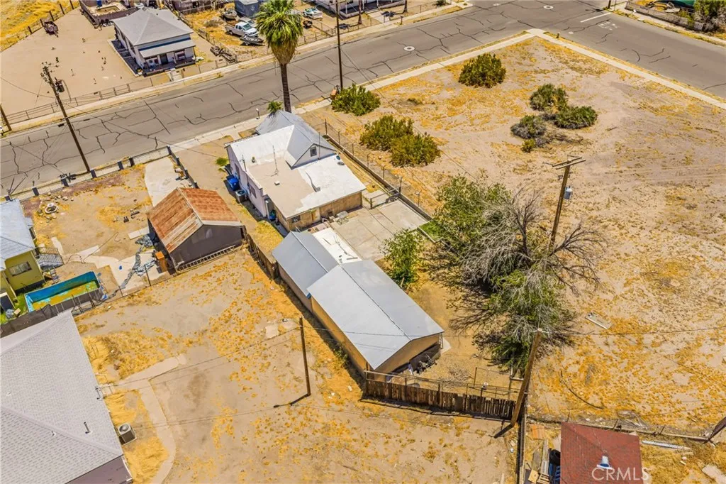 main property photo 8