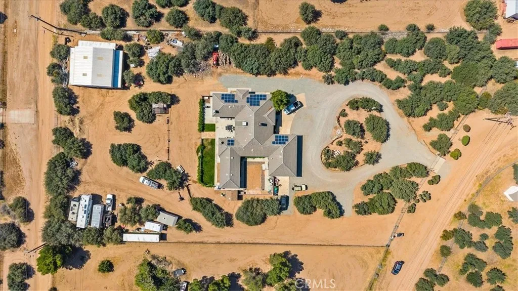 main property photo 37