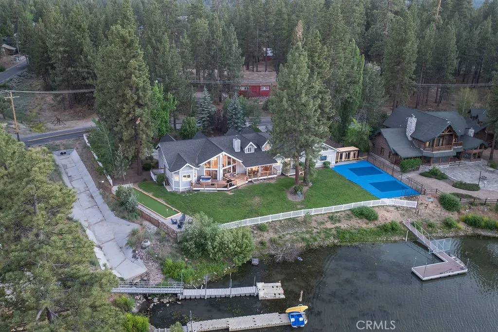 main property photo 16