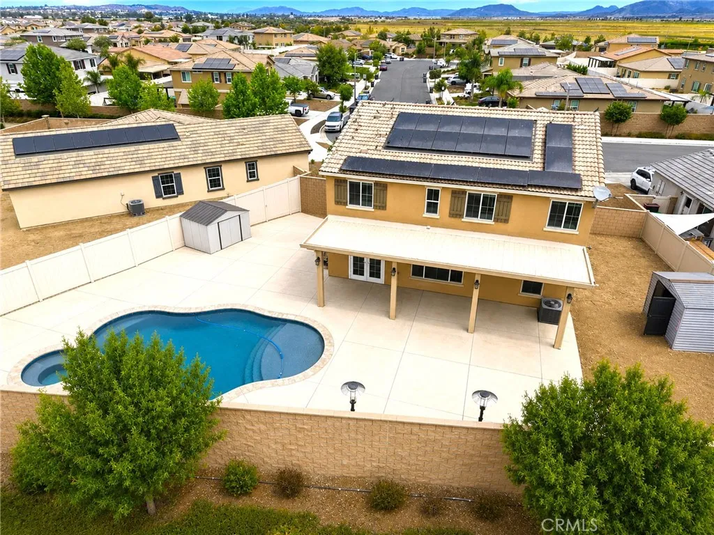 main property photo 30