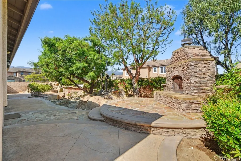 main property photo 19