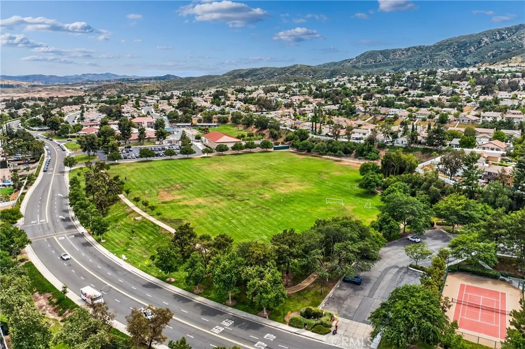 main property photo 40